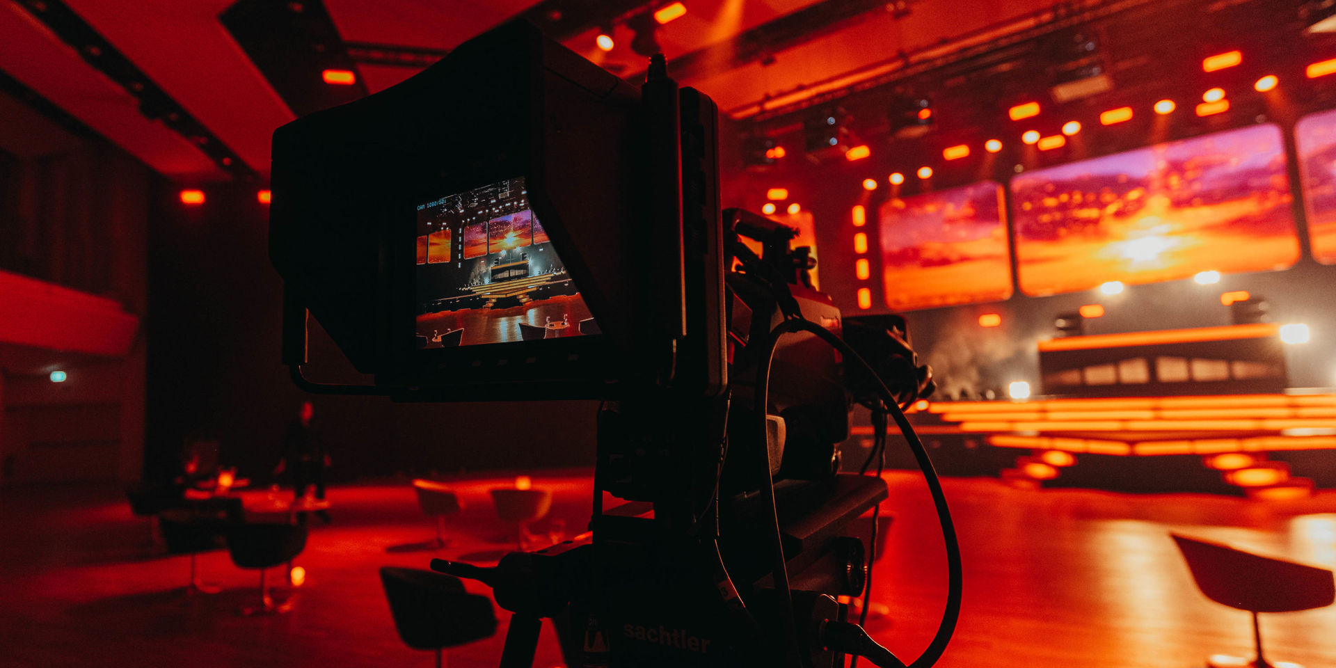 Kamera für ein Streaming Event im Europa-Saal